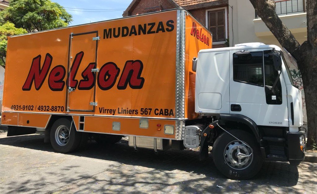 Camión Nelson Mudanzas